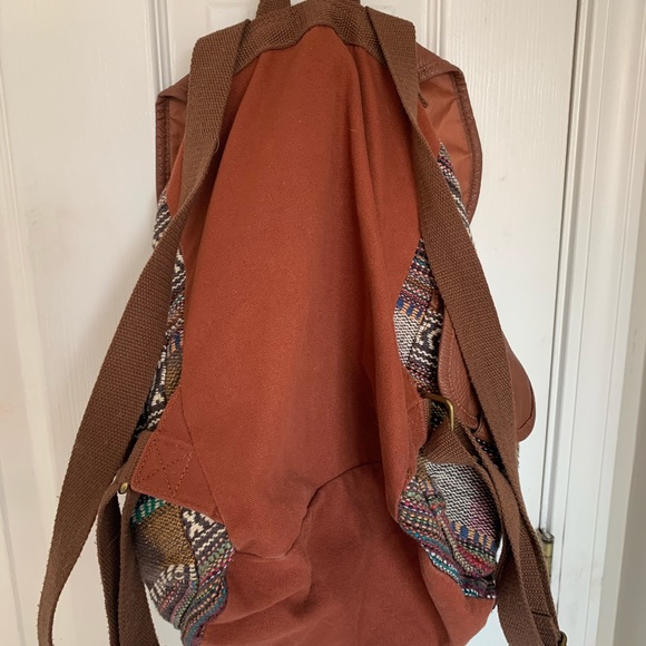 Backpack - Picture 2 of 6